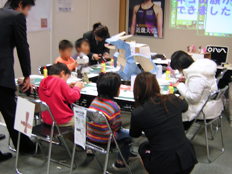 紙龍 ペーパークラフト ワークショップ風景2